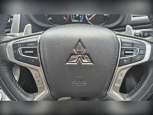 Used 2018 Mitsubishi Shogun Sport Bronze - Interior and Exterior details 15