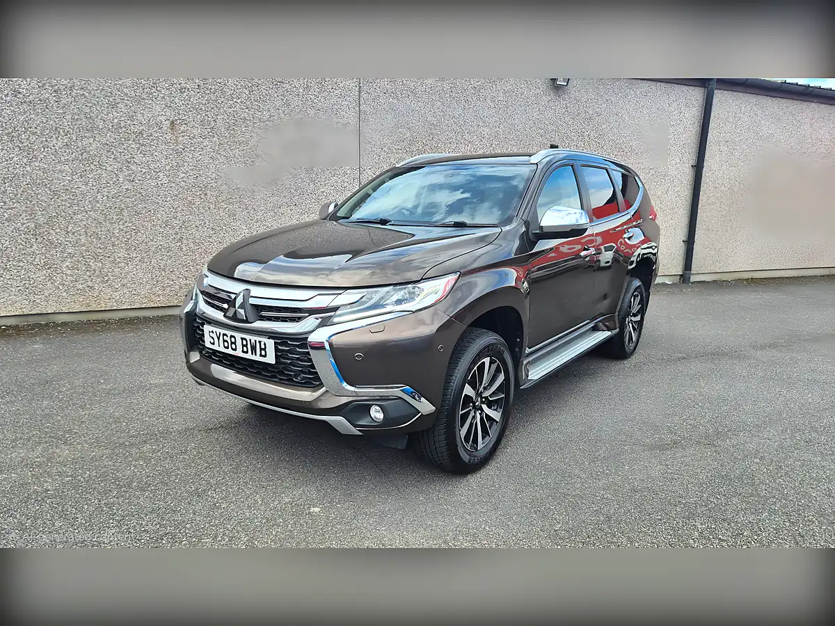 Used 2018 Mitsubishi Shogun Sport Bronze - Interior and Exterior details 2