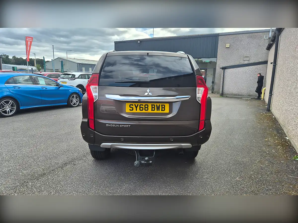 Used 2018 Mitsubishi Shogun Sport Bronze - Interior and Exterior details 6