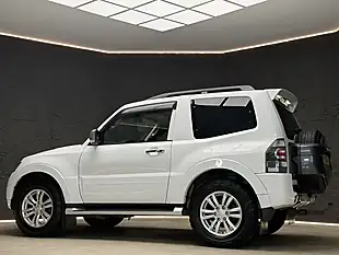 Used 2018 Mitsubishi Shogun Warrior White - Interior and Exterior details 13