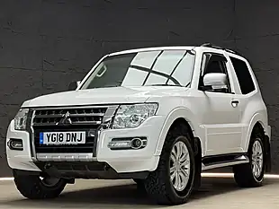 Used 2018 Mitsubishi Shogun Warrior White - Interior and Exterior details 2