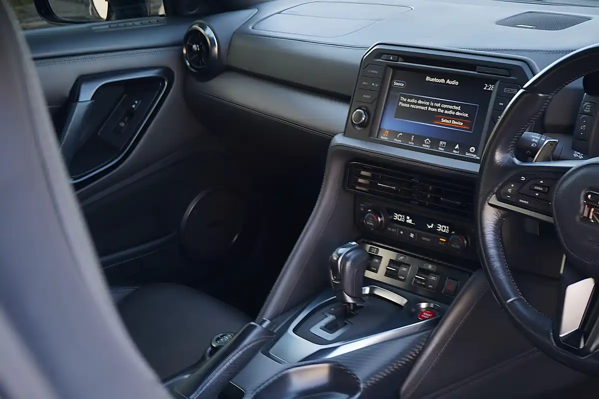 Used 2018 Nissan GT-R Prestige Black - Interior and Exterior details 16
