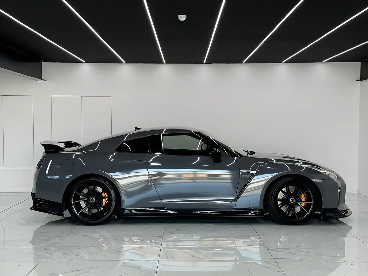 Used 2018 Nissan GT-R Prestige Prestige Grey (wrap) - Interior and Exterior details 4