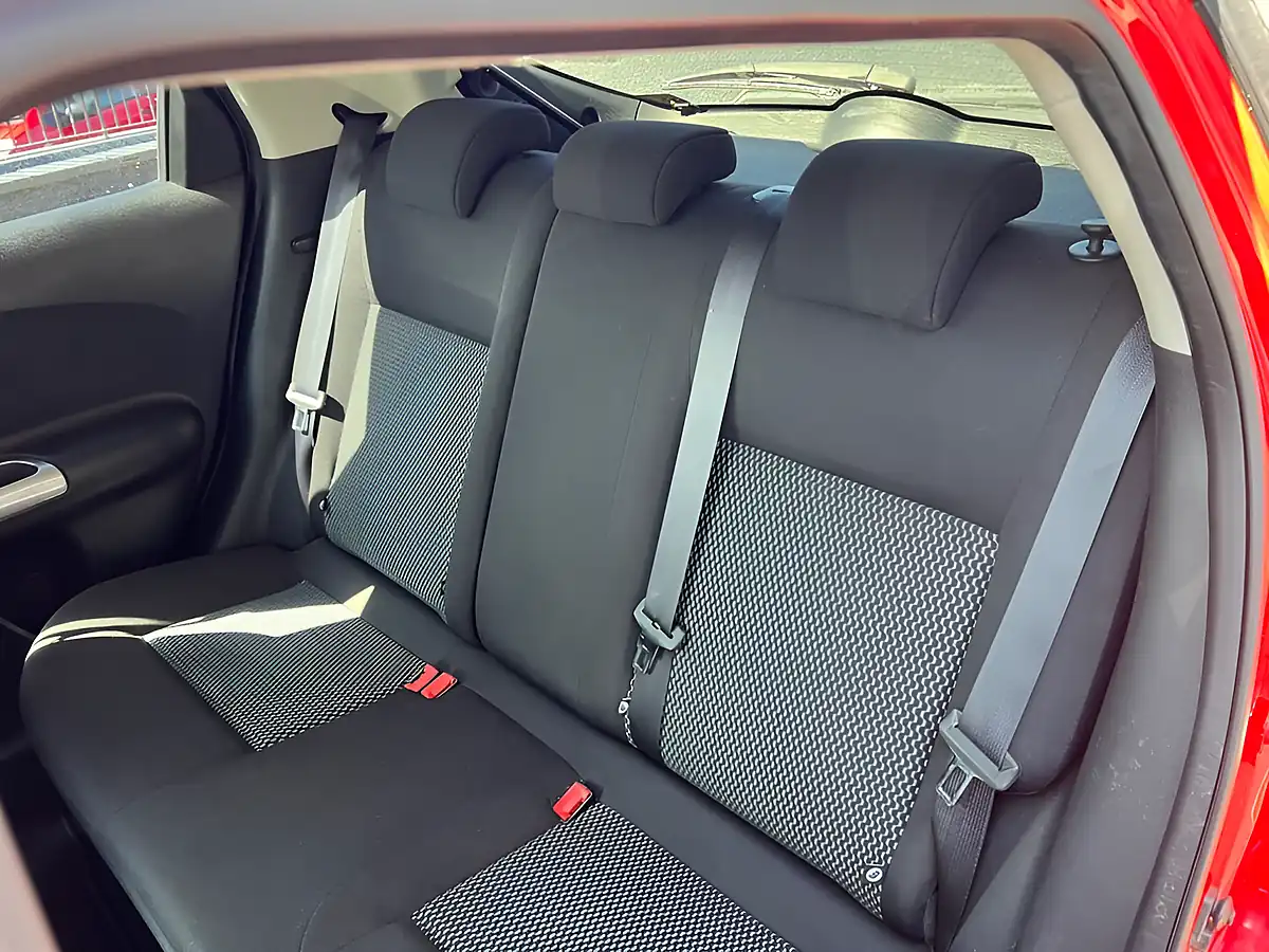 Used 2018 Nissan Juke Acenta Red - Interior and Exterior details 14