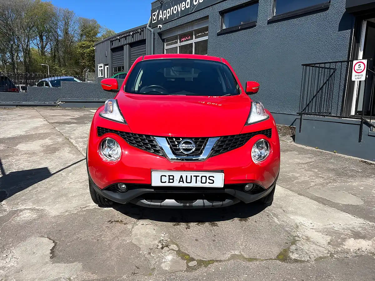 Used 2018 Nissan Juke Acenta Red - Interior and Exterior details 2