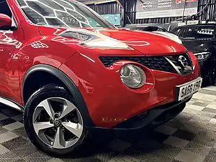 Used 2018 Nissan Juke Acenta Red - Interior and Exterior details 2