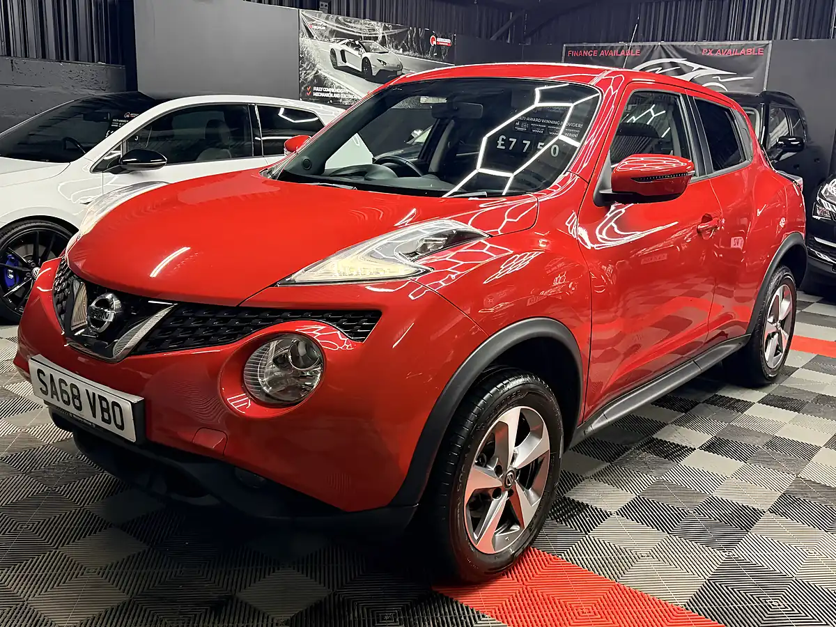 Used 2018 Nissan Juke Acenta Red - Interior and Exterior details 6