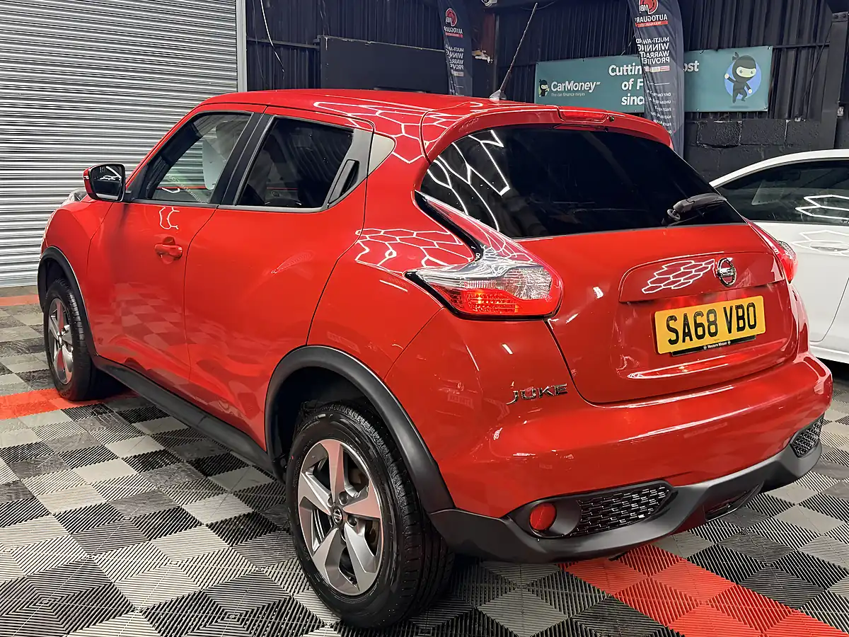 Used 2018 Nissan Juke Acenta Red - Interior and Exterior details 8