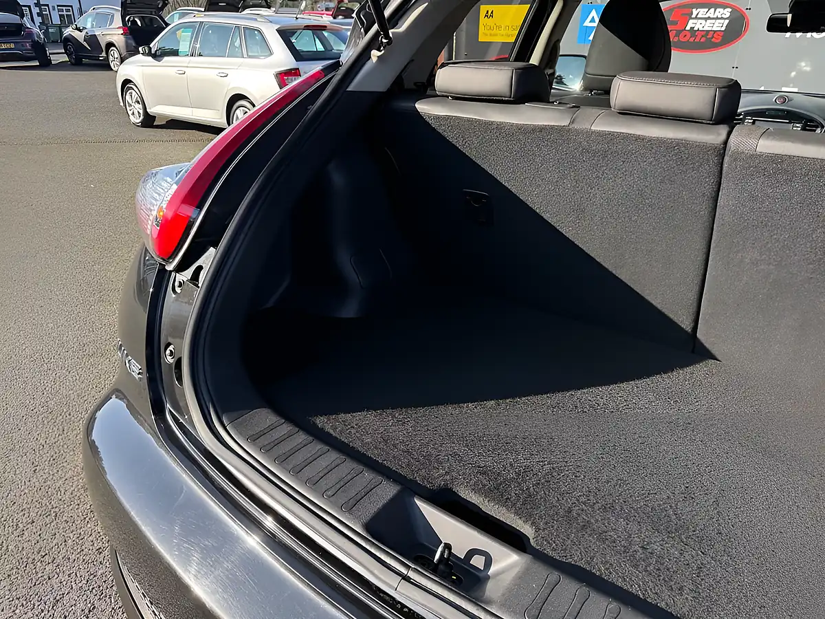 Used 2018 Nissan Juke Bose Personal Edition Black - Interior and Exterior details 10