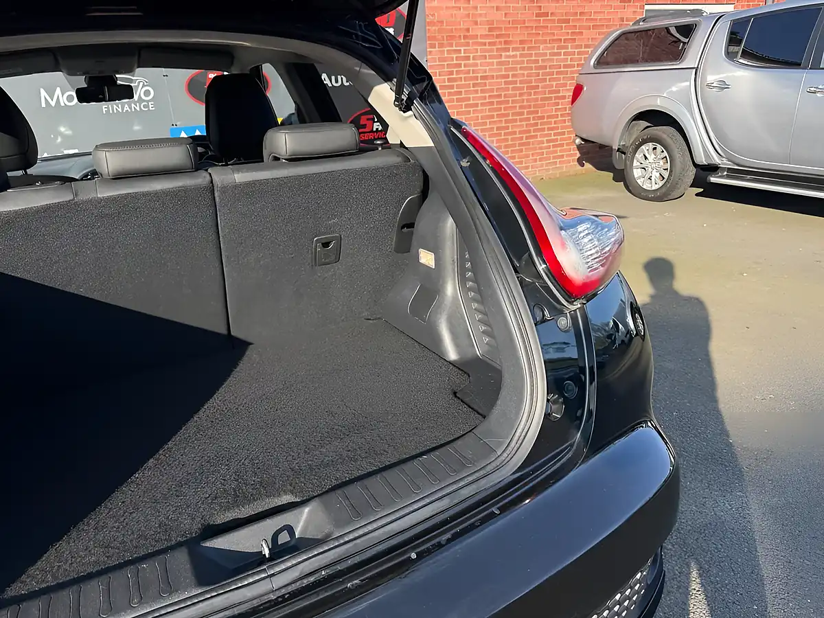 Used 2018 Nissan Juke Bose Personal Edition Black - Interior and Exterior details 11