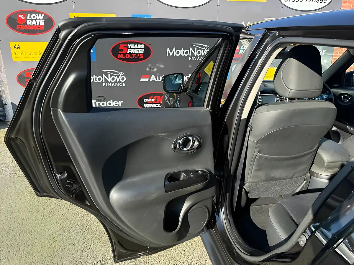 Used 2018 Nissan Juke Bose Personal Edition Black - Interior and Exterior details 18