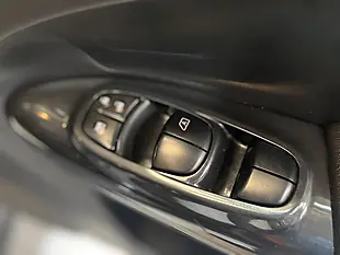 Used 2018 Nissan Juke Bose Personal Edition Blue - Interior and Exterior details 12