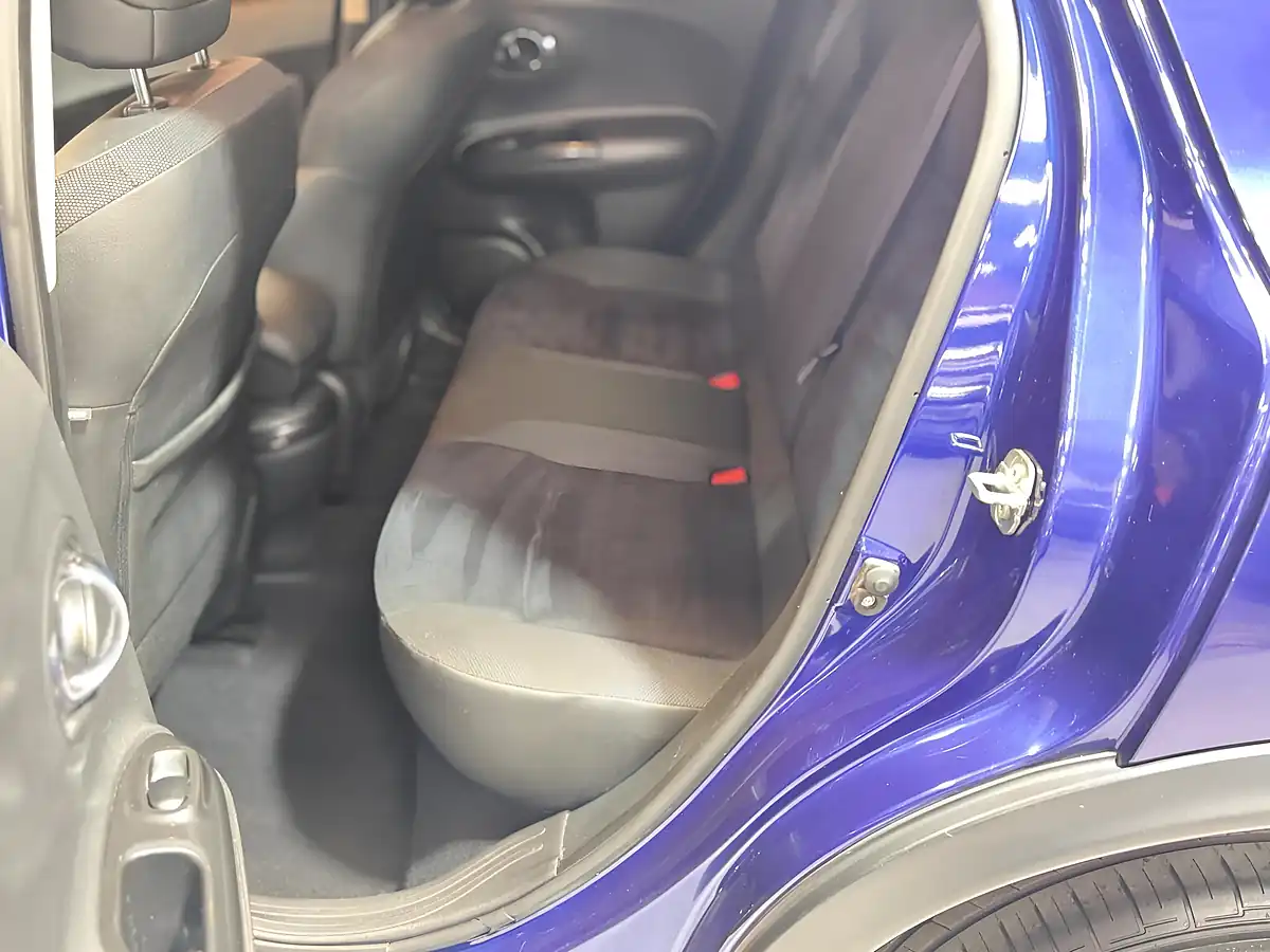 Used 2018 Nissan Juke Bose Personal Edition Blue - Interior and Exterior details 15