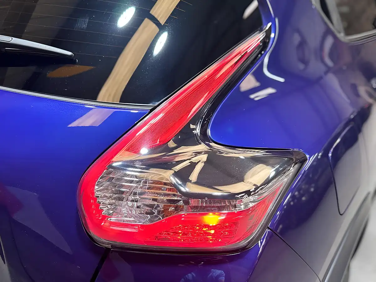 Used 2018 Nissan Juke Bose Personal Edition Blue - Interior and Exterior details 17