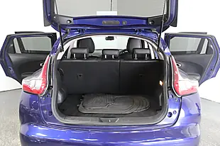 Used 2018 Nissan Juke Bose Personal Edition Blue - Interior and Exterior details 11