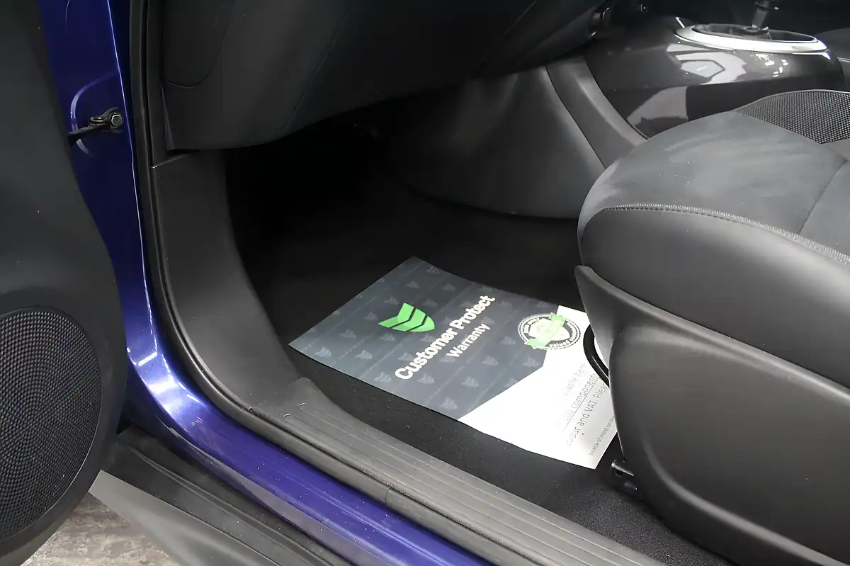 Used 2018 Nissan Juke Bose Personal Edition Blue - Interior and Exterior details 13