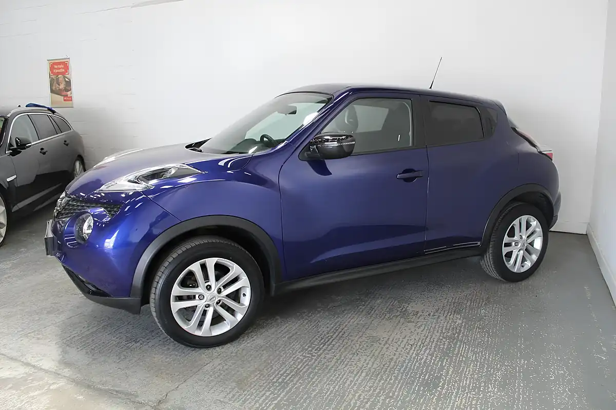 Used 2018 Nissan Juke Bose Personal Edition Blue - Interior and Exterior details 4
