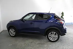 Used 2018 Nissan Juke Bose Personal Edition Blue - Interior and Exterior details 7