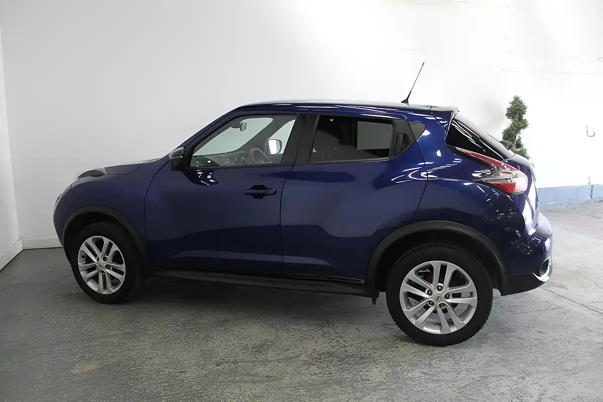 Used 2018 Nissan Juke Bose Personal Edition Blue - Interior and Exterior details 7