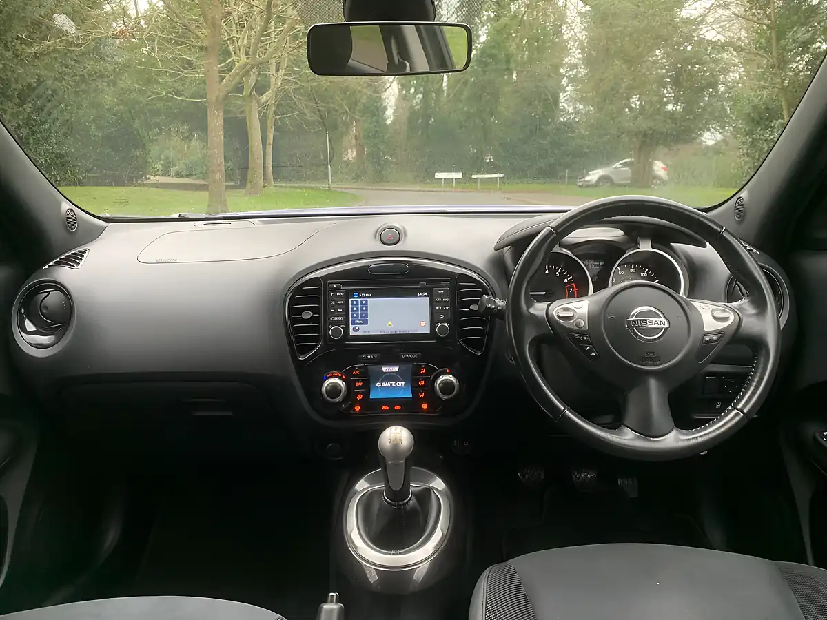 Used 2018 Nissan Juke Bose Personal Edition Blue - Interior and Exterior details 12