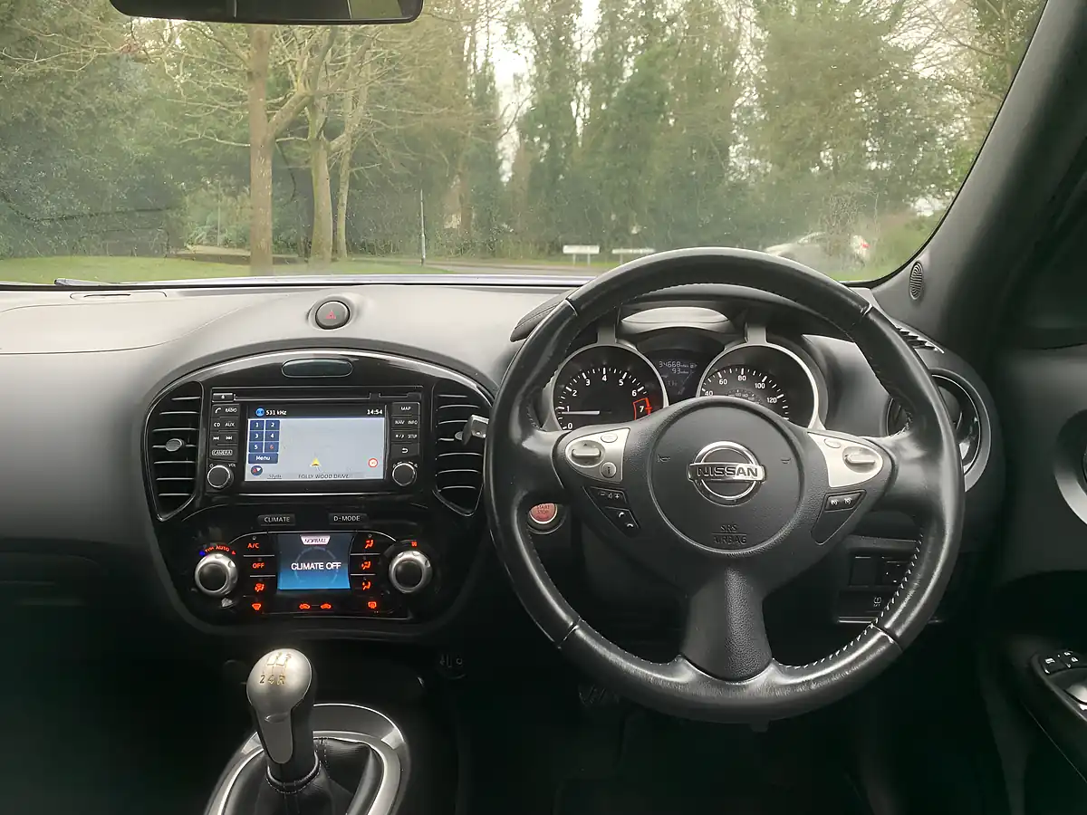 Used 2018 Nissan Juke Bose Personal Edition Blue - Interior and Exterior details 13