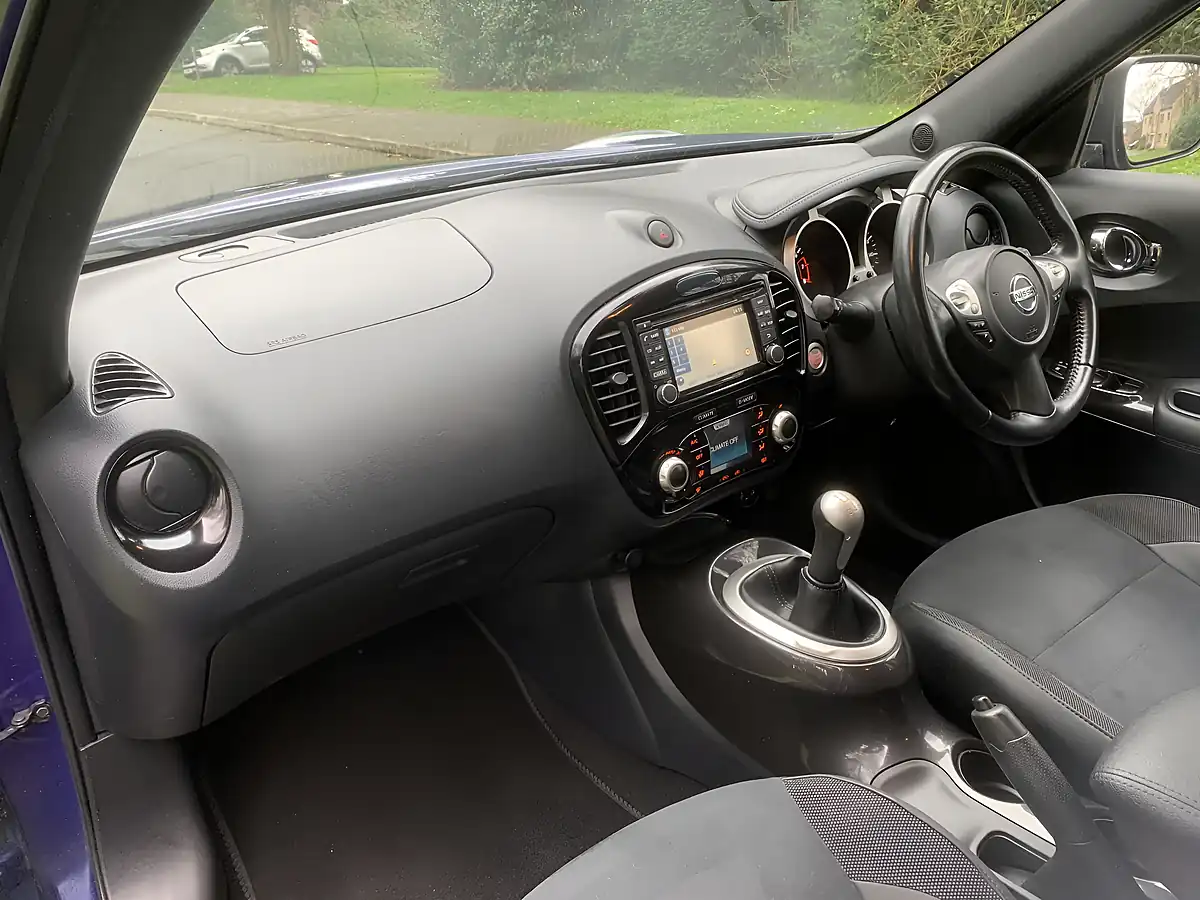 Used 2018 Nissan Juke Bose Personal Edition Blue - Interior and Exterior details 15