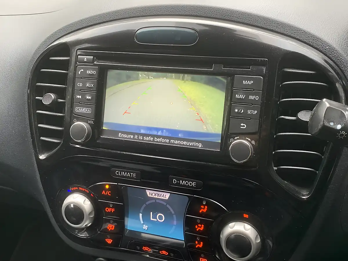 Used 2018 Nissan Juke Bose Personal Edition Blue - Interior and Exterior details 16
