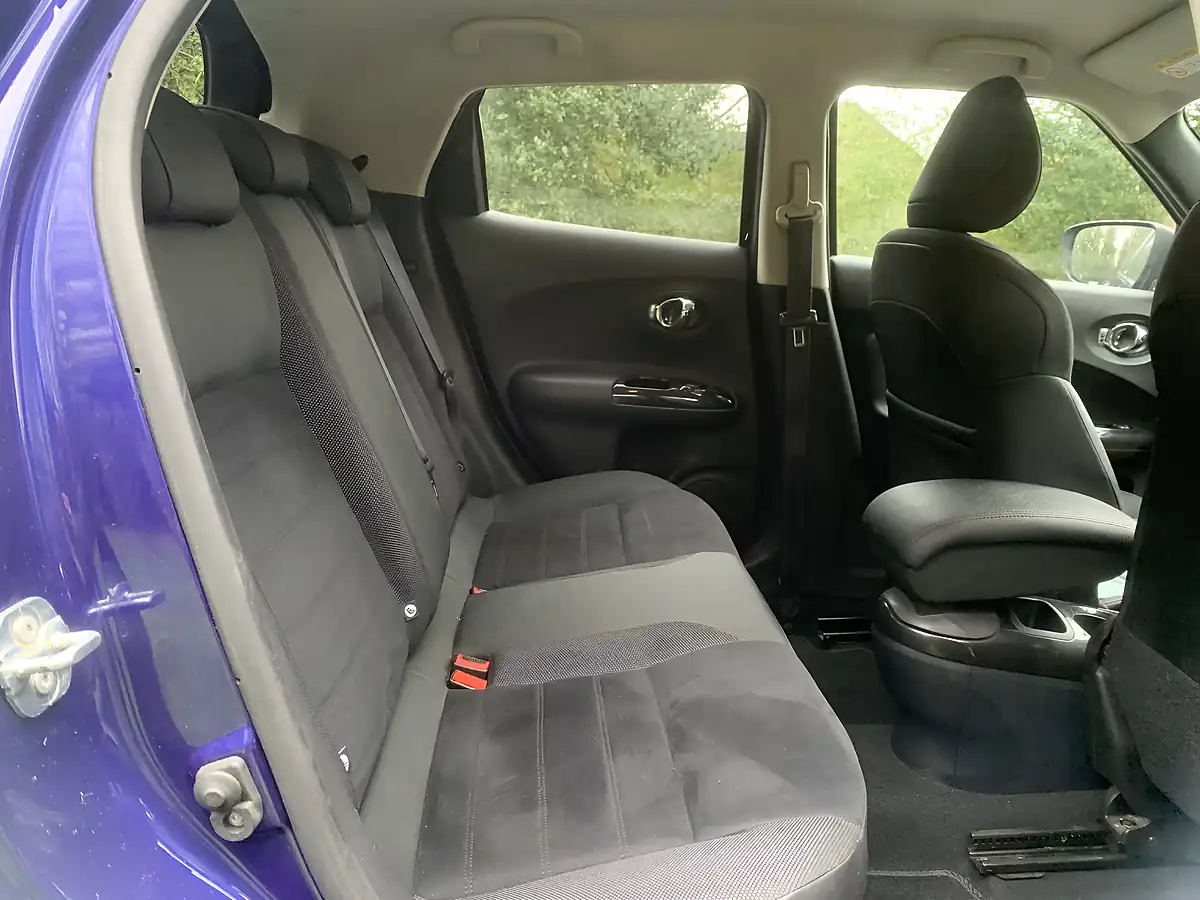 Used 2018 Nissan Juke Bose Personal Edition Blue - Interior and Exterior details 17
