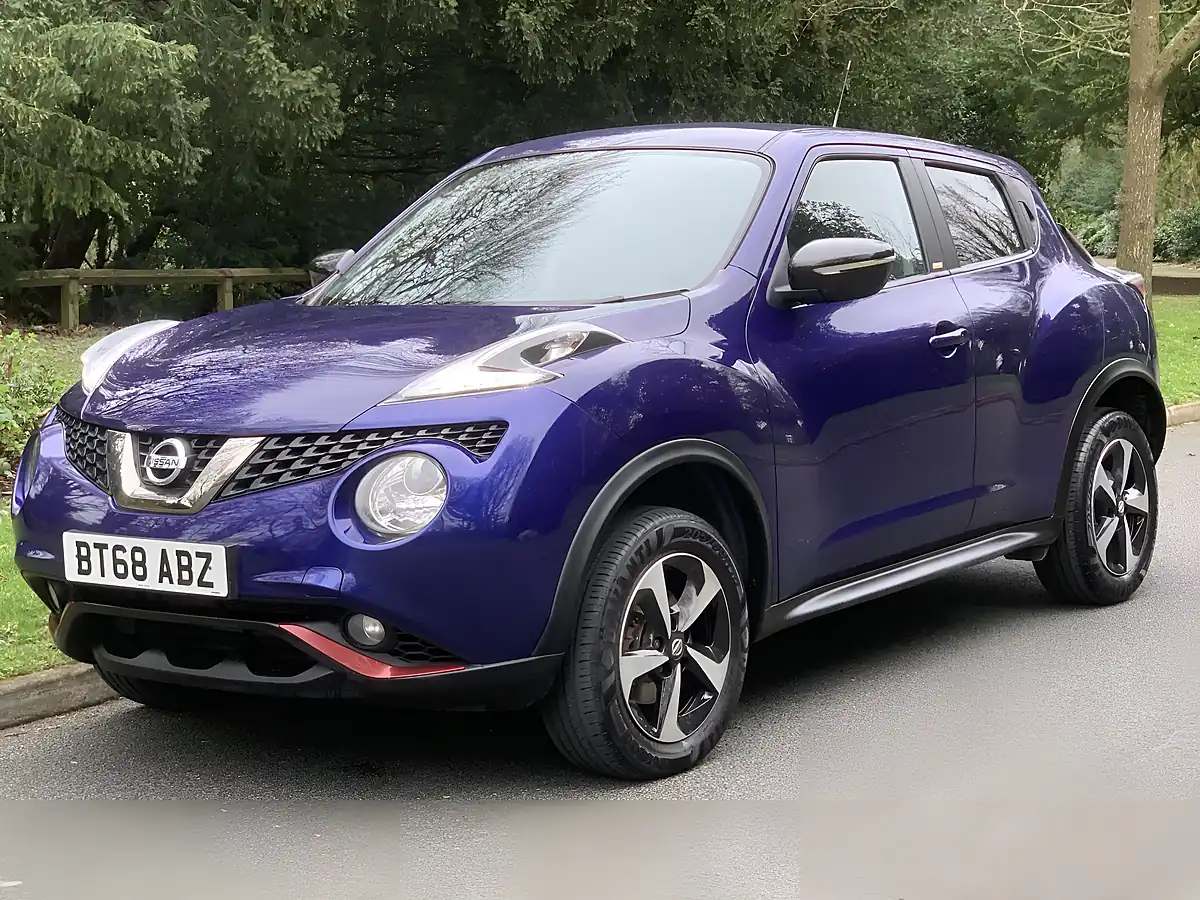 Used 2018 Nissan Juke Bose Personal Edition Blue - Interior and Exterior details 7