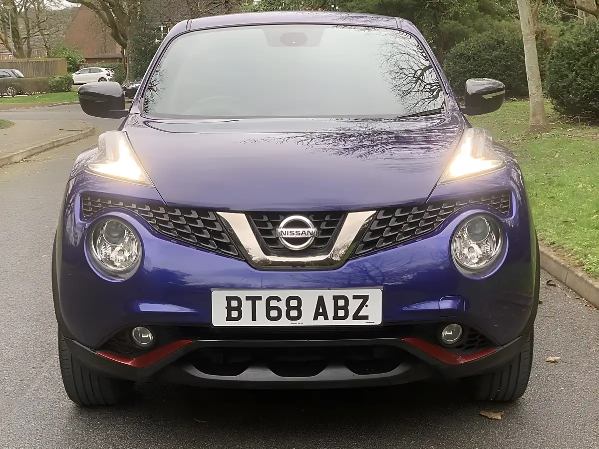 Used 2018 Nissan Juke Bose Personal Edition Blue - Interior and Exterior details 8
