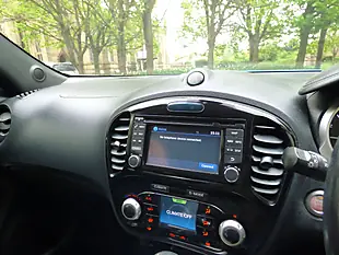 Used 2018 Nissan Juke Bose Personal Edition Blue - Interior and Exterior details 12