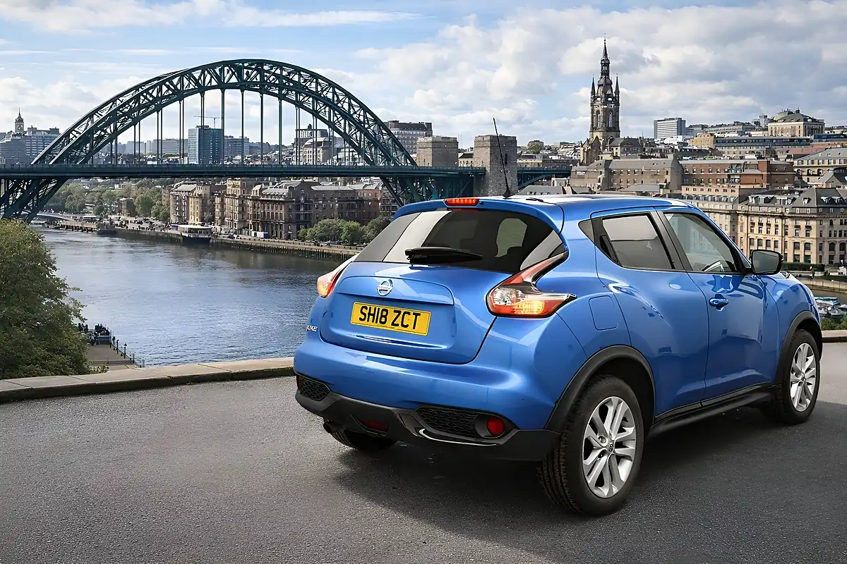 Used 2018 Nissan Juke Bose Personal Edition Blue - Interior and Exterior details 2