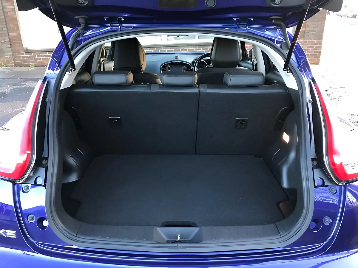 Used 2018 Nissan Juke Bose Personal Edition Inky Blue - Interior and Exterior details 14