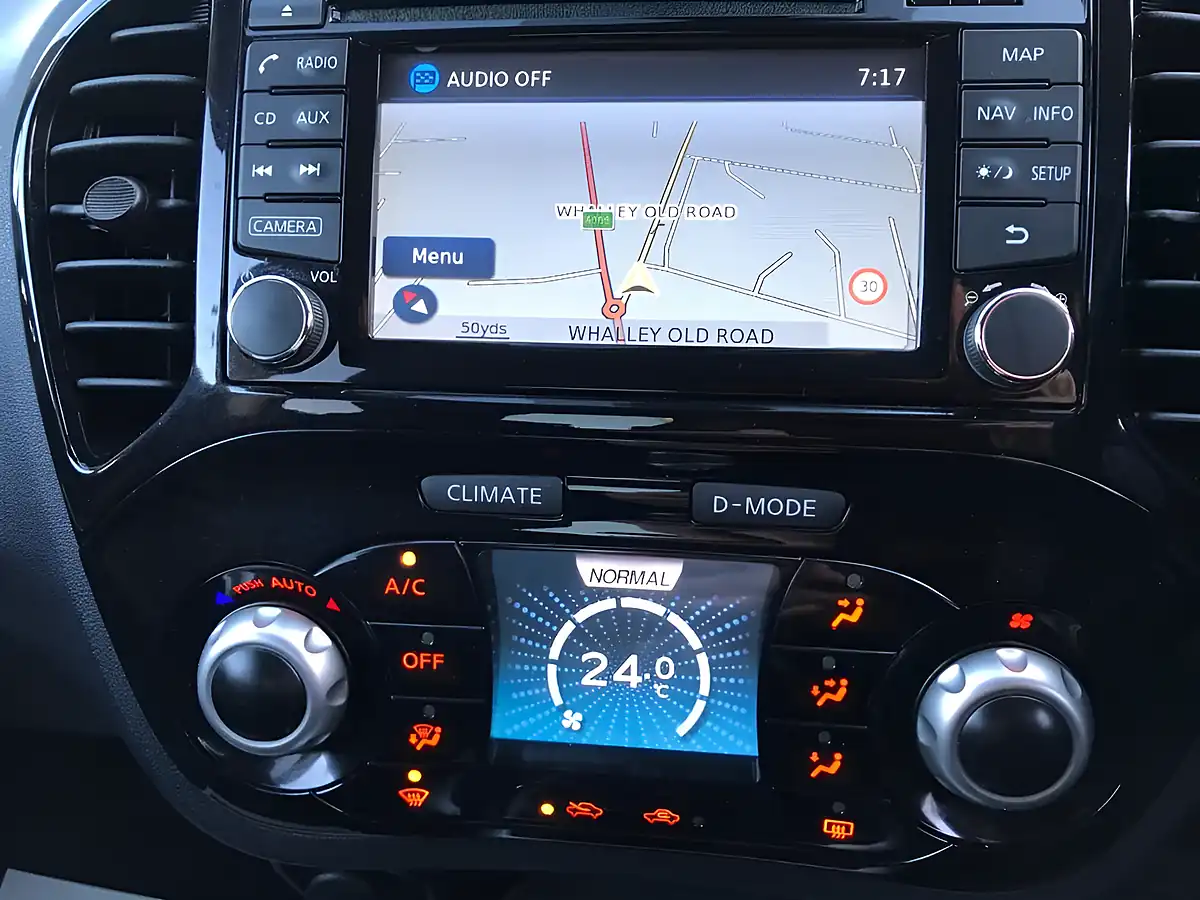 Used 2018 Nissan Juke Bose Personal Edition Inky Blue - Interior and Exterior details 2