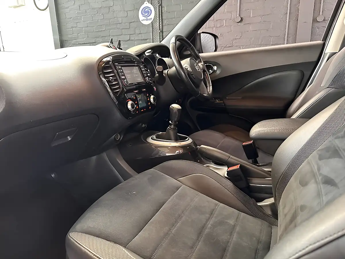 Used 2018 Nissan Juke Bose Personal Edition Metallic Black - Interior and Exterior details 11
