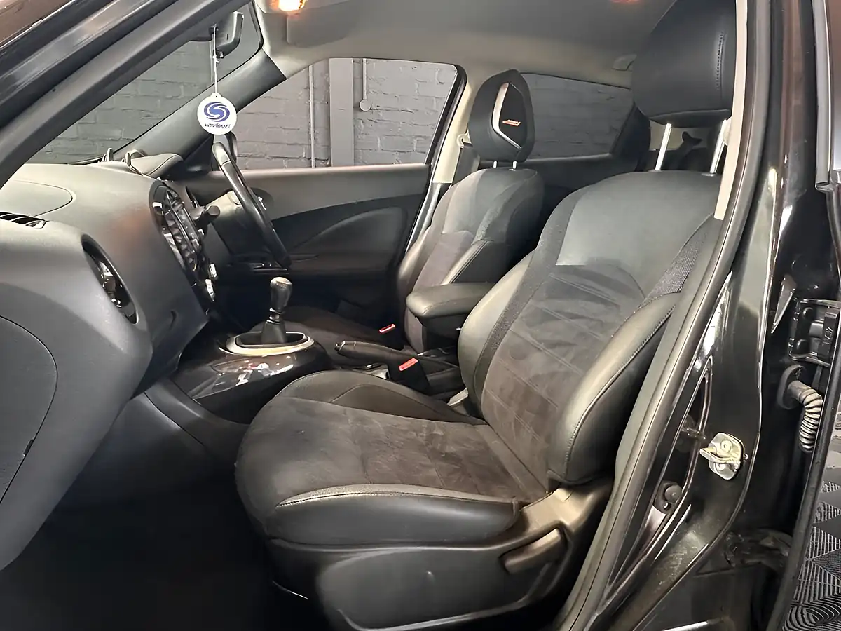 Used 2018 Nissan Juke Bose Personal Edition Metallic Black - Interior and Exterior details 3