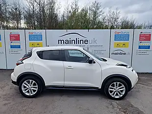 Used 2018 Nissan Juke Bose Personal Edition White - Interior and Exterior details 12