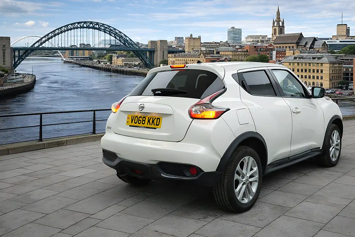 Used 2018 Nissan Juke Bose Personal Edition White - Interior and Exterior details 13