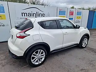 Used 2018 Nissan Juke Bose Personal Edition White - Interior and Exterior details 14