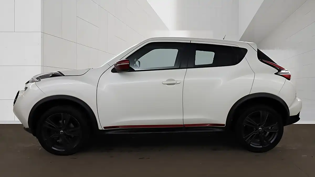 Used 2018 Nissan Juke Envy White - Interior and Exterior details 2