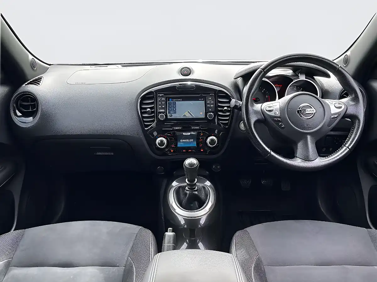 Used 2018 Nissan Juke N-Connecta Black - Interior and Exterior details 11