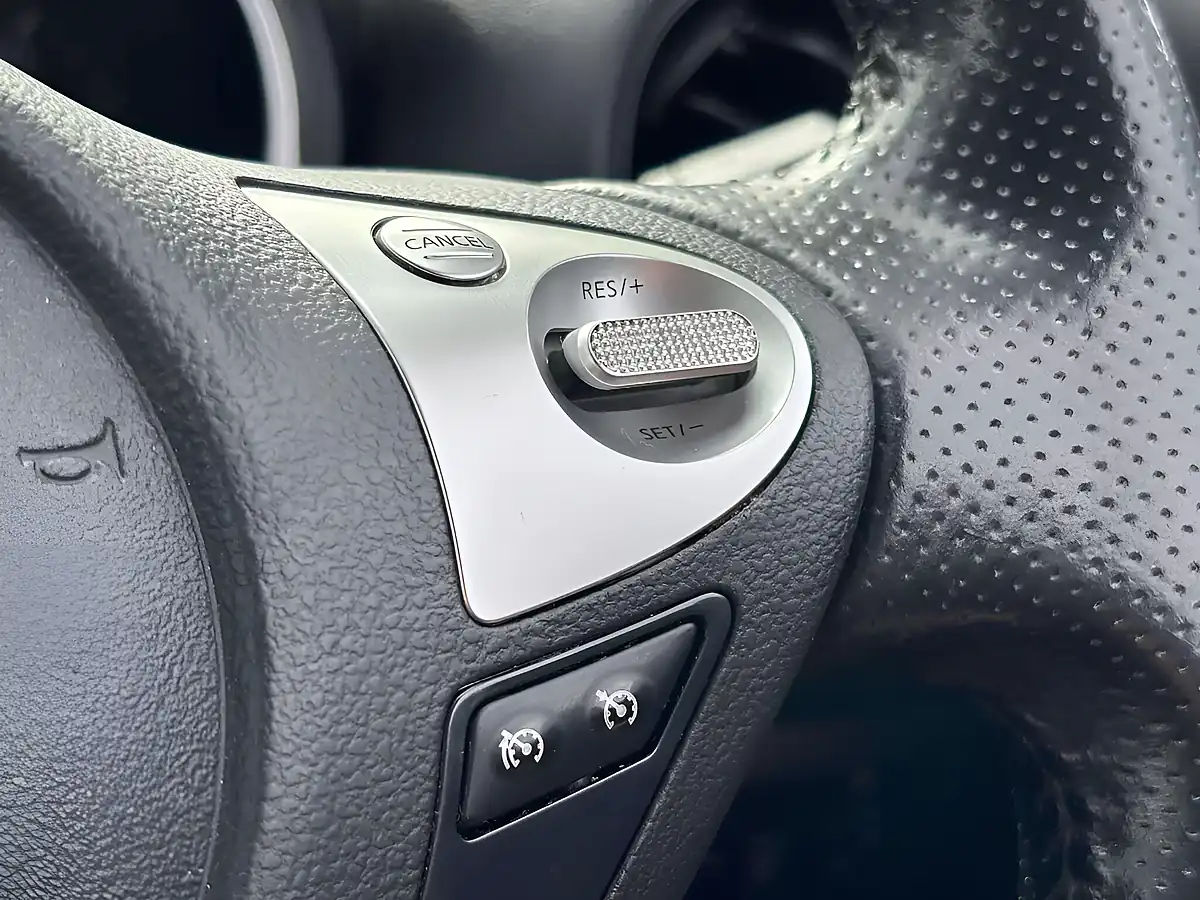 Used 2018 Nissan Juke N-Connecta Black - Interior and Exterior details 18