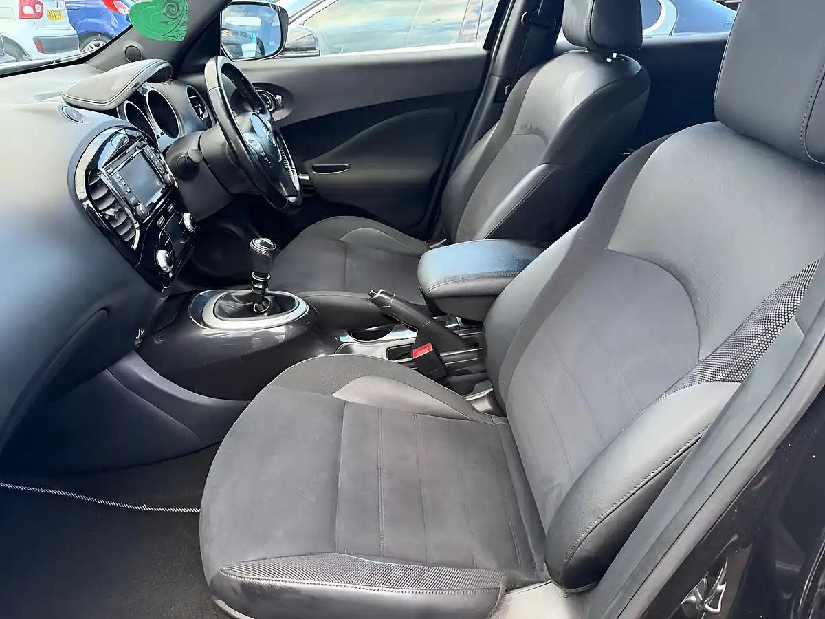 Used 2018 Nissan Juke N-Connecta Black - Interior and Exterior details 13
