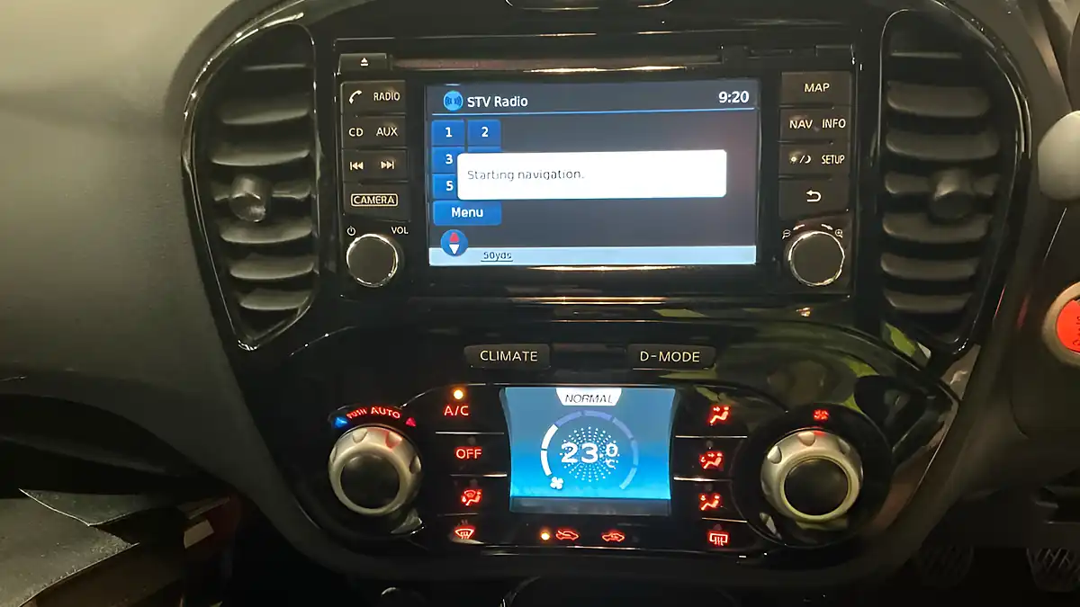 Used 2018 Nissan Juke N-Connecta Grey - Interior and Exterior details 13