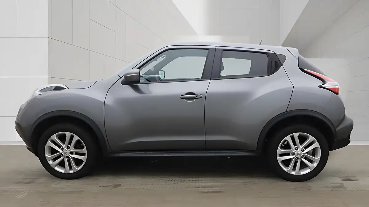 Used 2018 Nissan Juke N-Connecta Grey - Interior and Exterior details 6