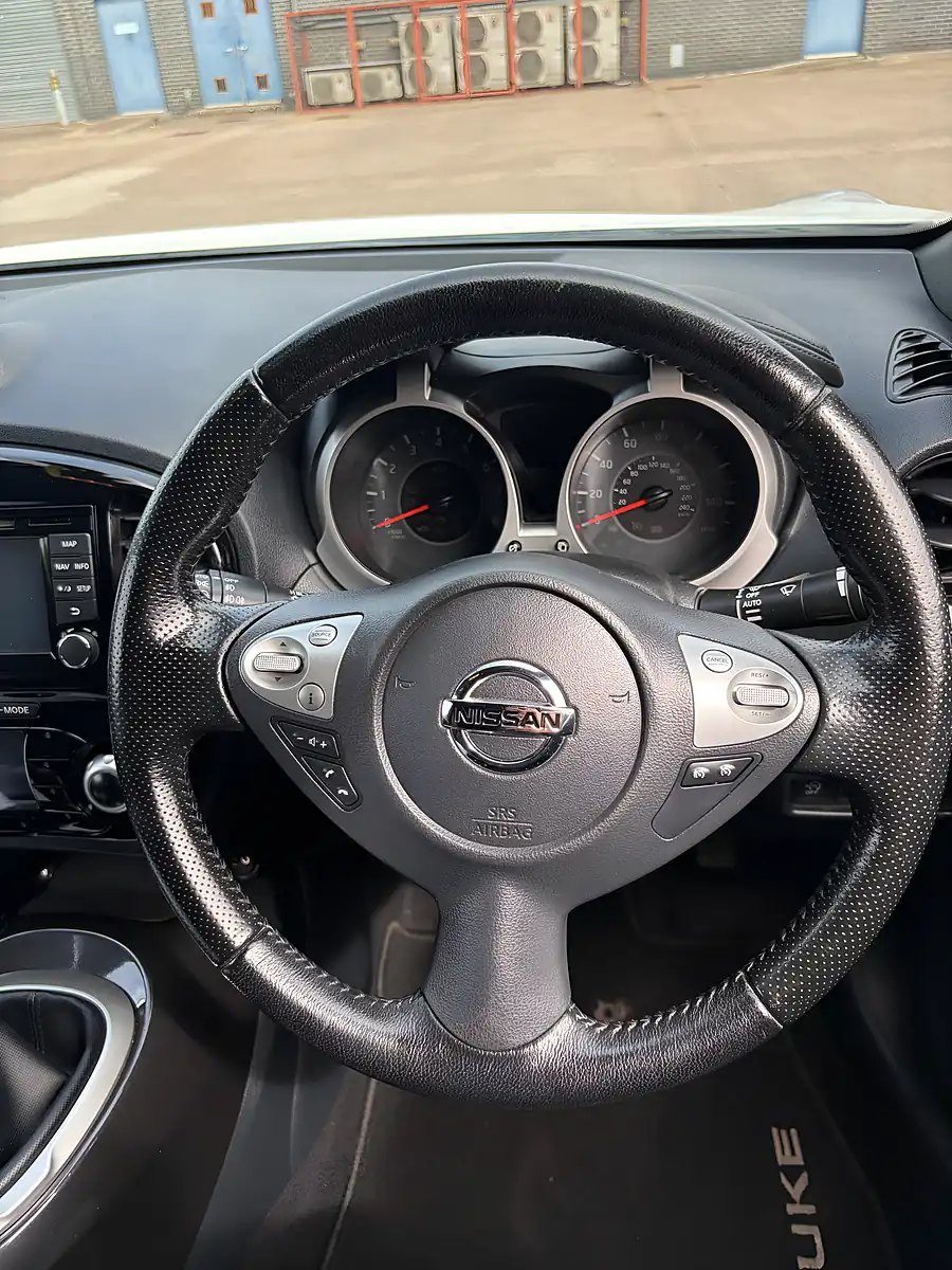 Used 2018 Nissan Juke N-Connecta Style White - Interior and Exterior details 13