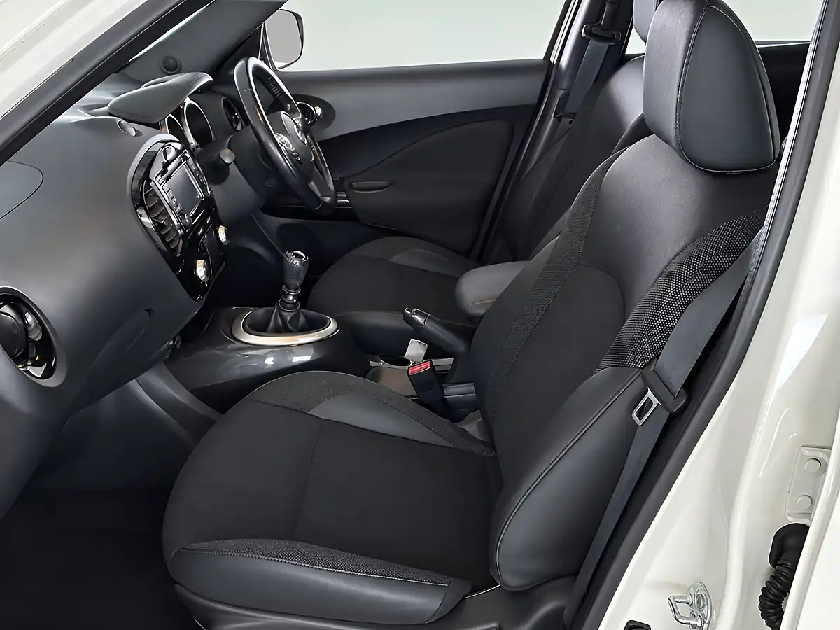 Used 2018 Nissan Juke N-Connecta White - Interior and Exterior details 7