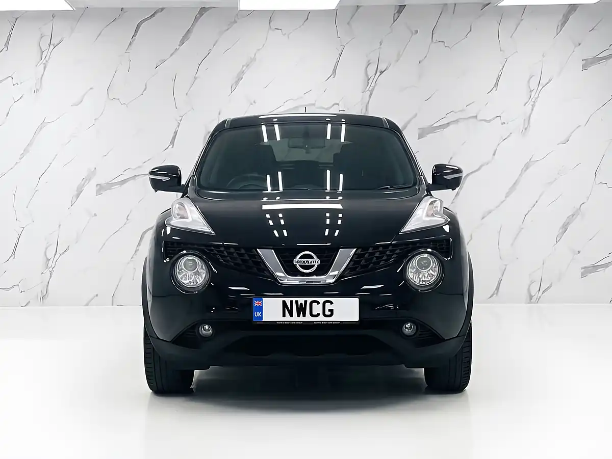 Used 2018 Nissan Juke Tekna Black - Interior and Exterior details 2