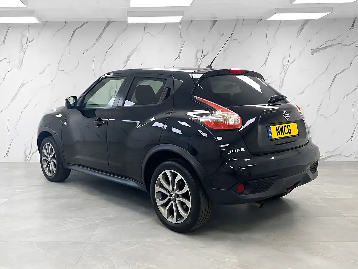 Used 2018 Nissan Juke Tekna Black - Interior and Exterior details 7