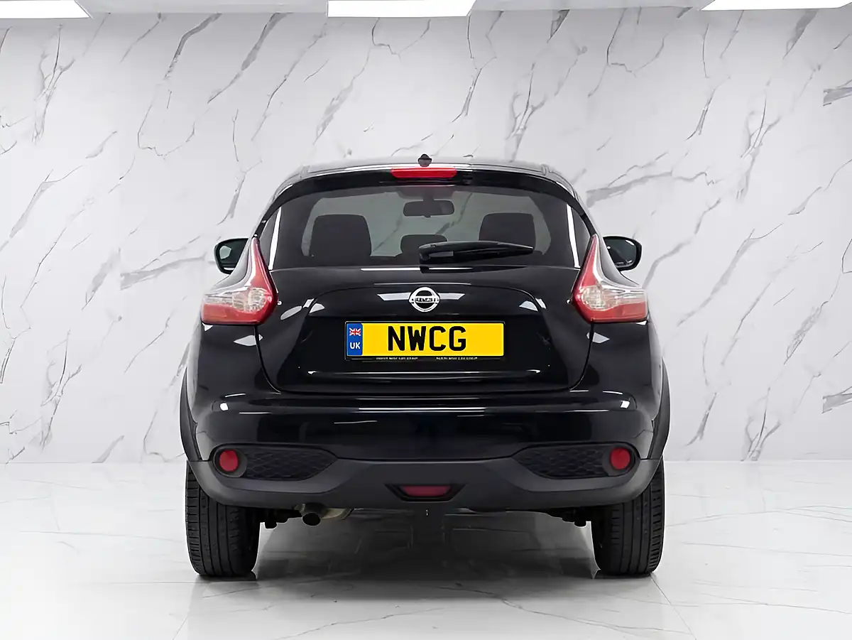 Used 2018 Nissan Juke Tekna Black - Interior and Exterior details 8